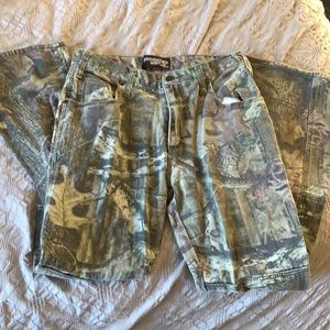 Mossy oak camo pants in excellent condition size 30x32